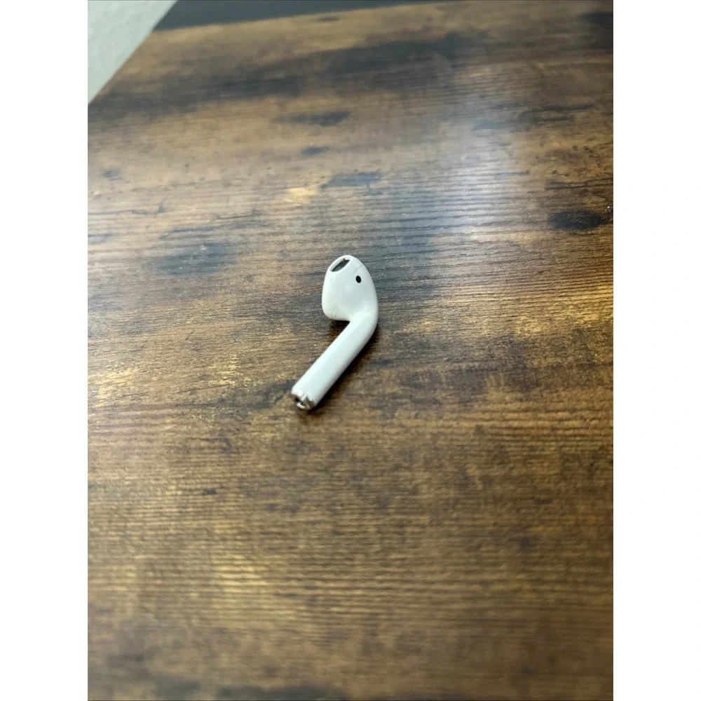 Genuine Apple AirPods 2nd‎ Generation Replacement AirPod - Left Ear Only - A2031